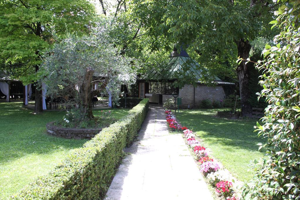 Al Glorioso Piave Hotell Maserada sul Piave Exteriör bild